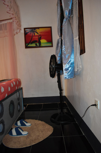 Bathroom 3, Citizen Cafe & Chambers, Mbale