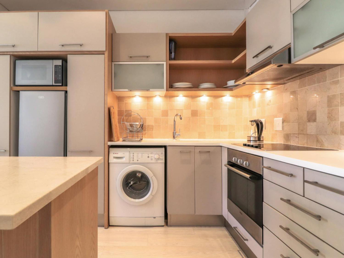 Others 5, Mandela Place Apartment, City of Cape Town