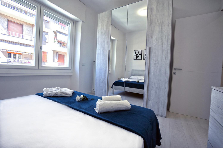 Bedroom 1, the SIVA apartments - Via Fiume, 29, Imperia