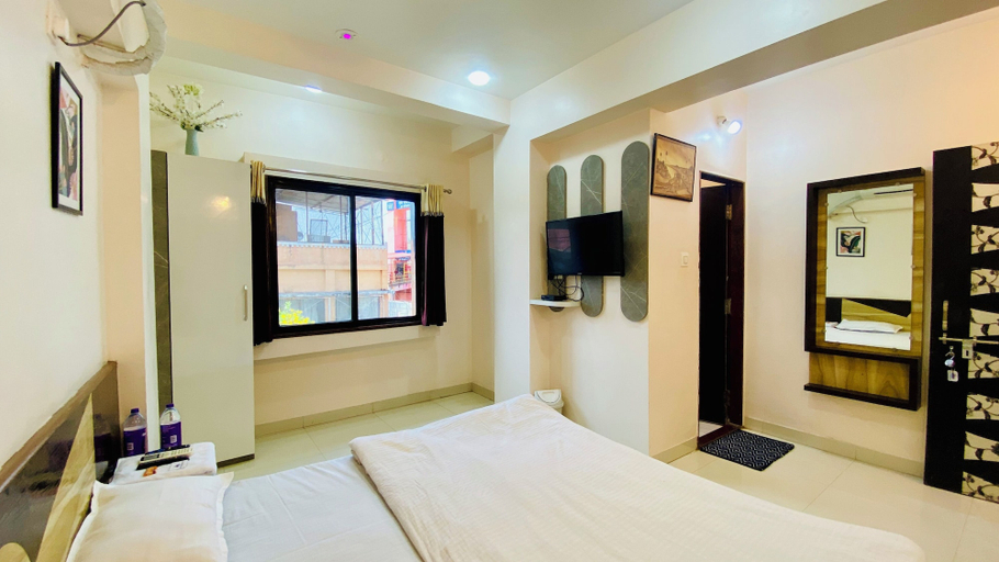 Bedroom 4, Hotel Gurukripa Inn, East Nimar