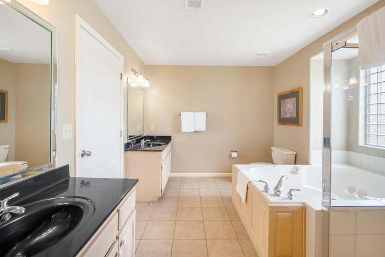 Bathroom 3, StoneBridge Village Resort, Stone