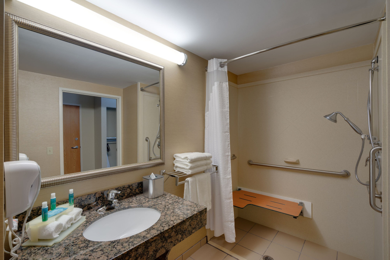 Bathroom 4, Holiday Inn Express CHARLES TOWN by IHG, Jefferson