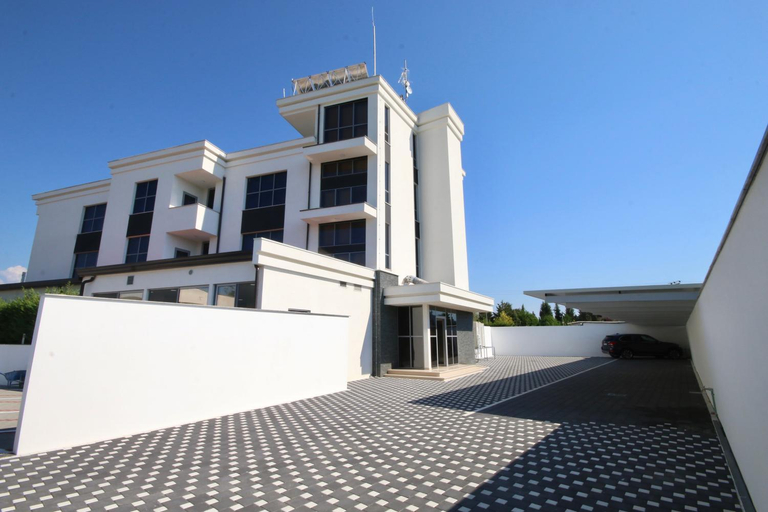Others 4, ELJOS HOTEL, Tiranës