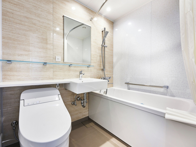 Bathroom 5, Daiwa Roynet Hotel Gifu, Gifu