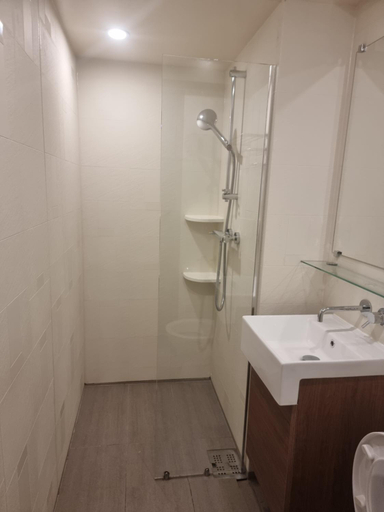 Bathroom 3, DORSET ARMS HOTEL, North Tyneside