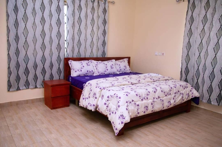 Bedroom 4, Hotel Lily, Tema