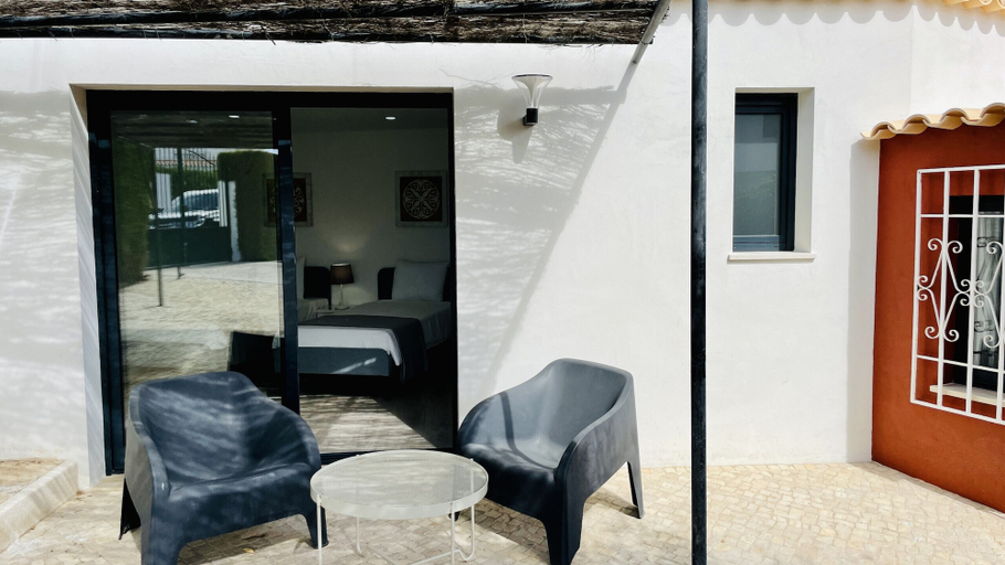 Exterior & Views 2, Strip CIP, Albufeira