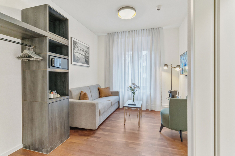Bedroom 16