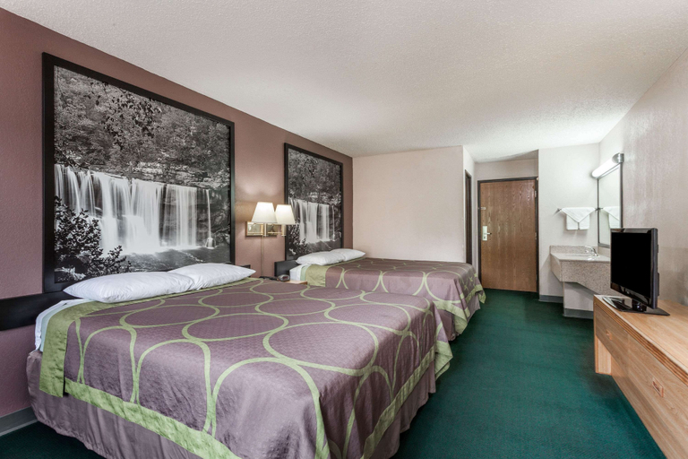 Bedroom 3, Super 8 by Wyndham Carrollton, Carroll