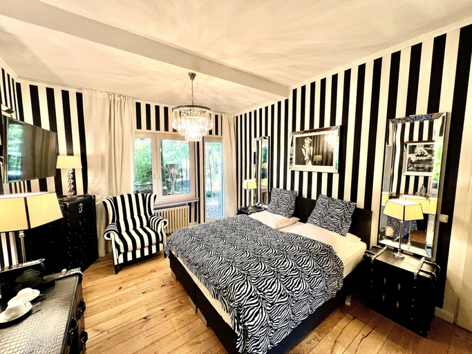 Bedroom 2, Hotel Ashley's Garden, Düsseldorf