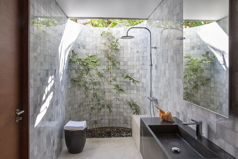 Bathroom 21