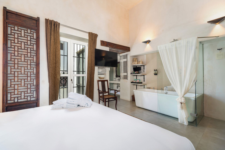 Bedroom 3, Boutique Hotel V-by Grupo Tribu, Cádiz