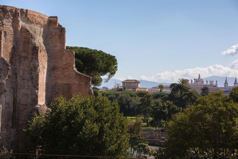 Others 5, Residenza Flavia, Rome