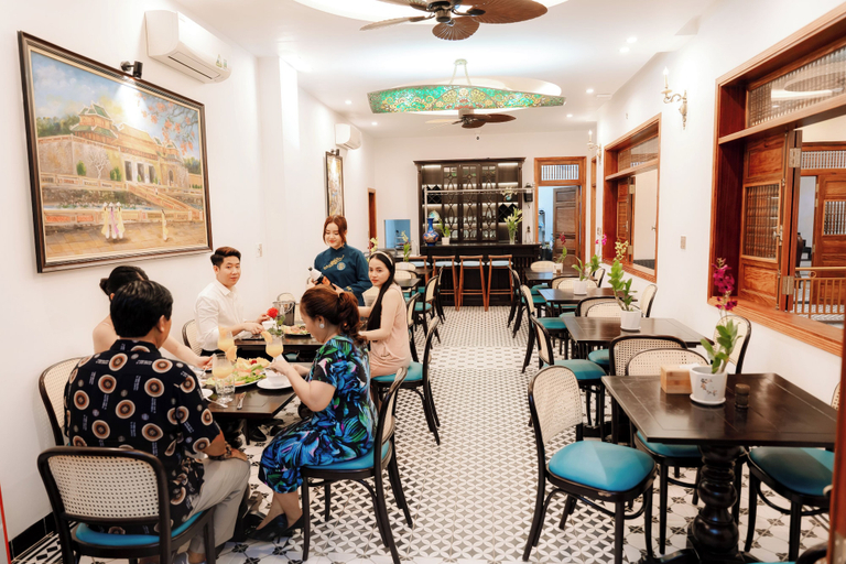 Food & Drinks 5, 75 Garden INN, Huế