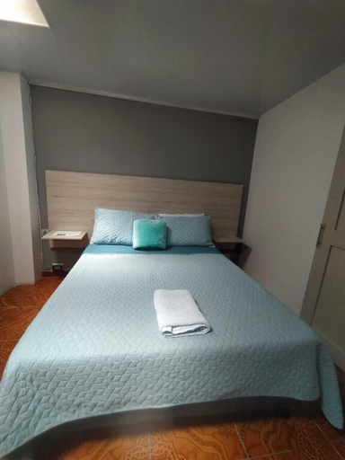 Bedroom 2, Hotel Mont Blanc, Salento
