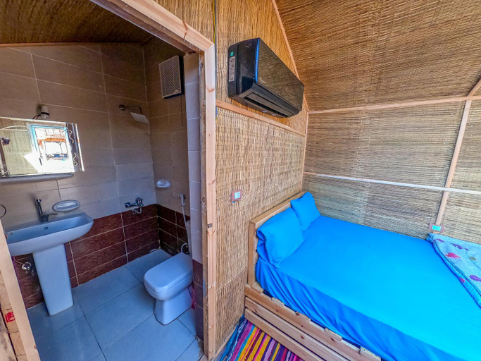 Bathroom 2, Baraka Camp, Nuweiba'