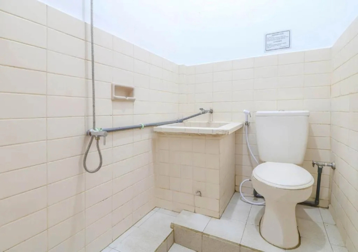 Bathroom 6