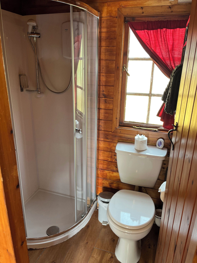 Bathroom, Ben More Lodge, Stirling
