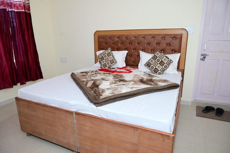 Bedroom 2, Goroomgo Krishna BNB Guest House Shimla, Shimla