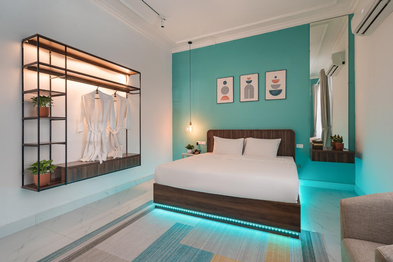 Bedroom 12