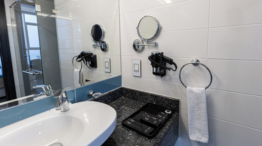 Bathroom 6