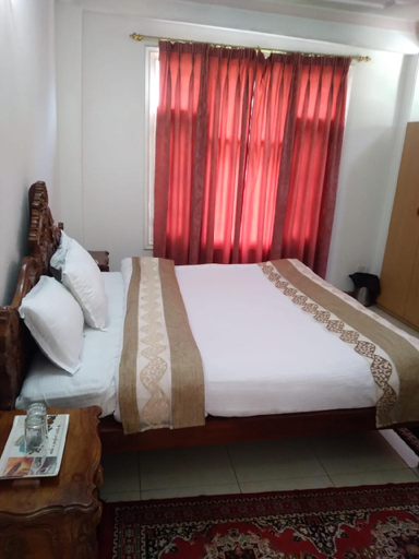 Bedroom 2, Mashoo Resorts, Kullu