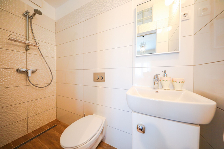 Bathroom 3, Villa Marigold, Zadar