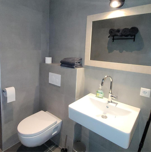 Bathroom 2, Timmershoeve, Bernheze