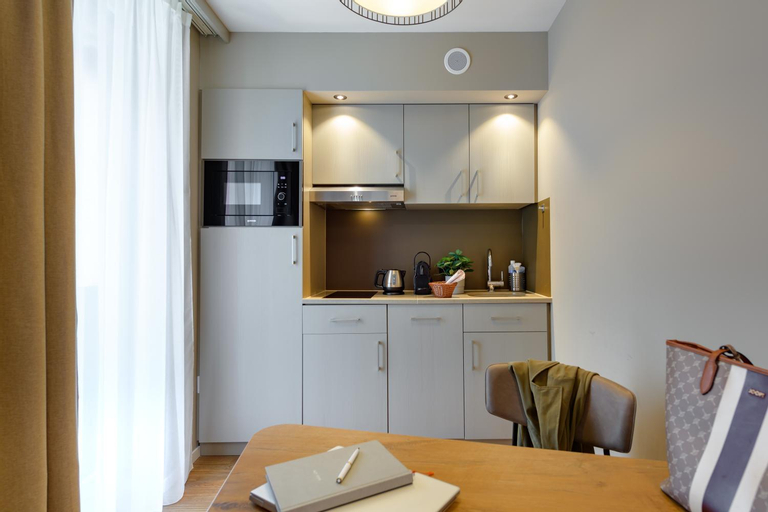 Dining Room 4