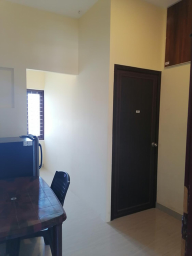 Others 3, Queens Residency, Thrissur
