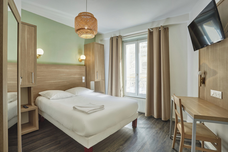 Bedroom 3, Merryl Hotel, Paris