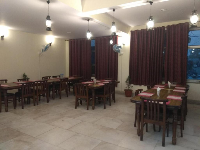 Food & Drinks, Raj Laxmi Bhawan, Garhwal