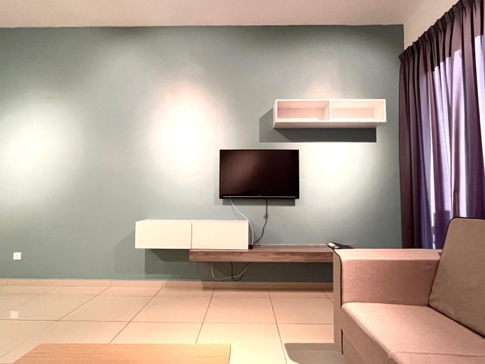 Others 5, Atlantis Residence, Malacca City