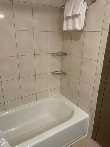 Bathroom 3, The Grand Laurel Hotel, Burlington