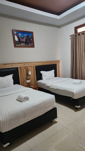 Bedroom 3, Toraja Banua Hotel, Tana Toraja