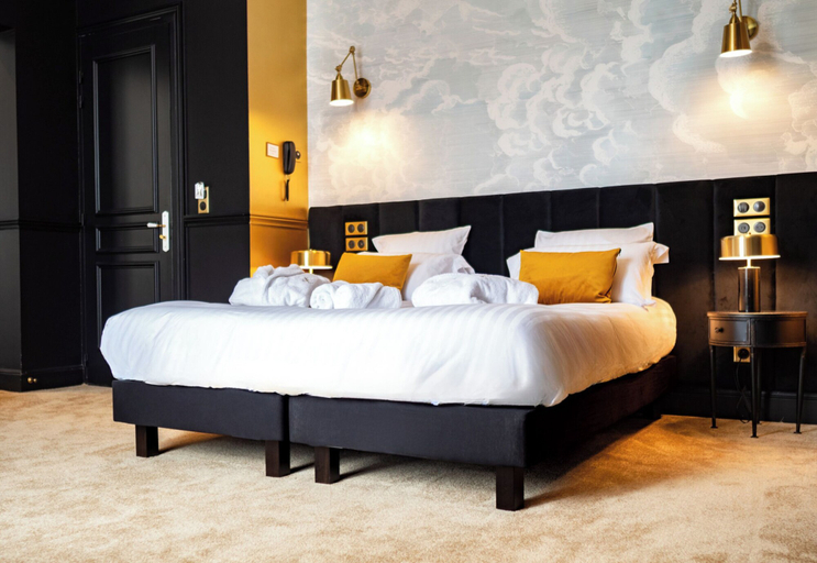 Bedroom 4, Hotel Château Héloïse, Somme