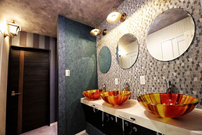 Bathroom 4, THE BEEHIVE AIOI, Otaru