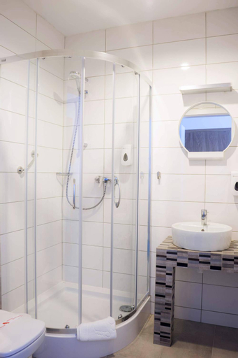Bathroom 6