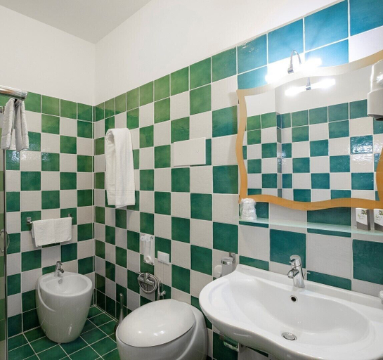 Bathroom 4, Hotel Riva Del Sole, Trapani