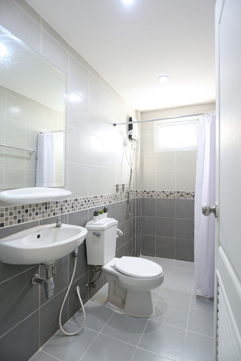 Bathroom 3, Black Turtle, Phuket Island