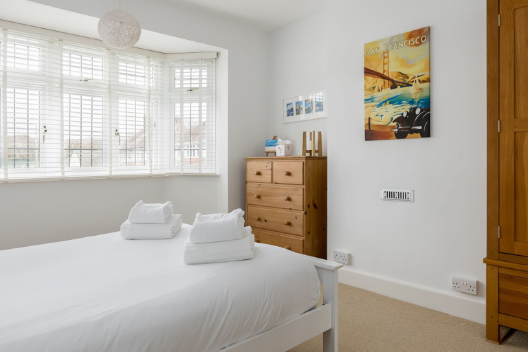 Bedroom 2, Pebbles, Poole