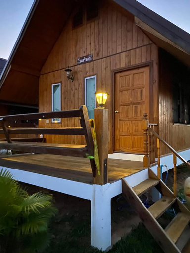Exterior 7