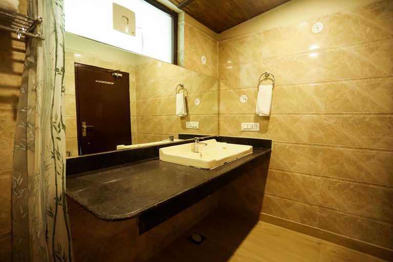 Bathroom 4, Hideaway  By Aahma, Nainital