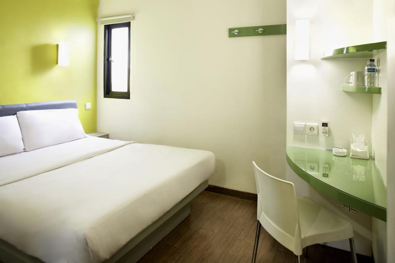 Bedroom 30