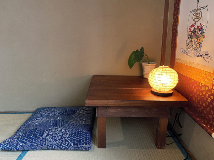 Others 5, Hostel Otro Mundo, Kyoto
