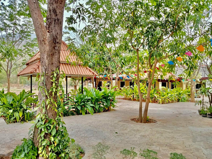 Others 4, erawan guest house, Pakxe