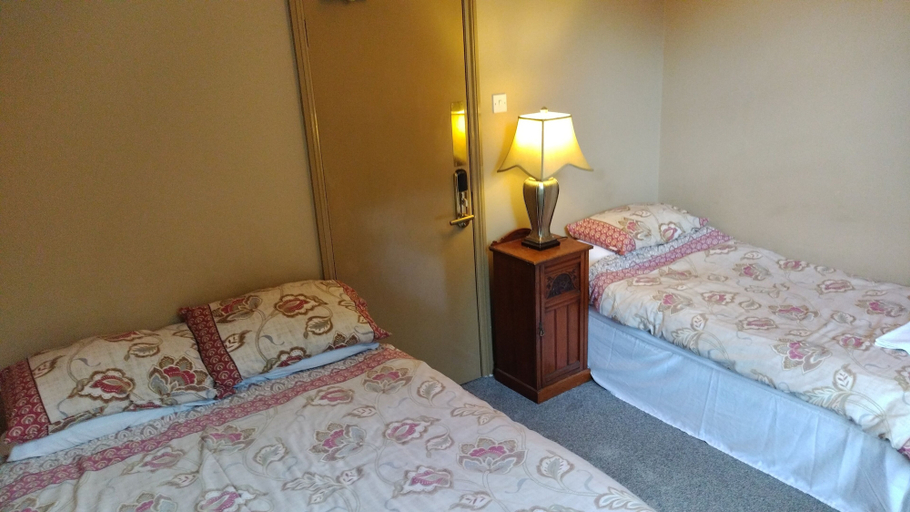 Bedroom 3, The Bull, Birmingham
