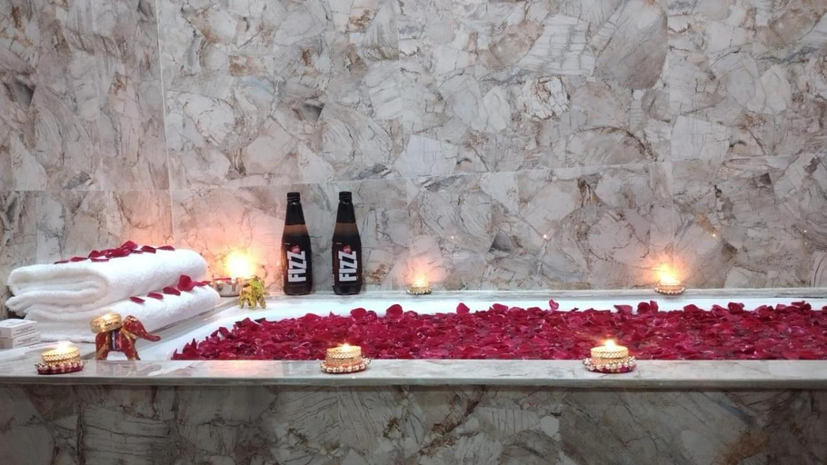 Food & Drinks, HOTEL CENTRAL SQUARE (MUZAFFARPUR), Muzaffarpur