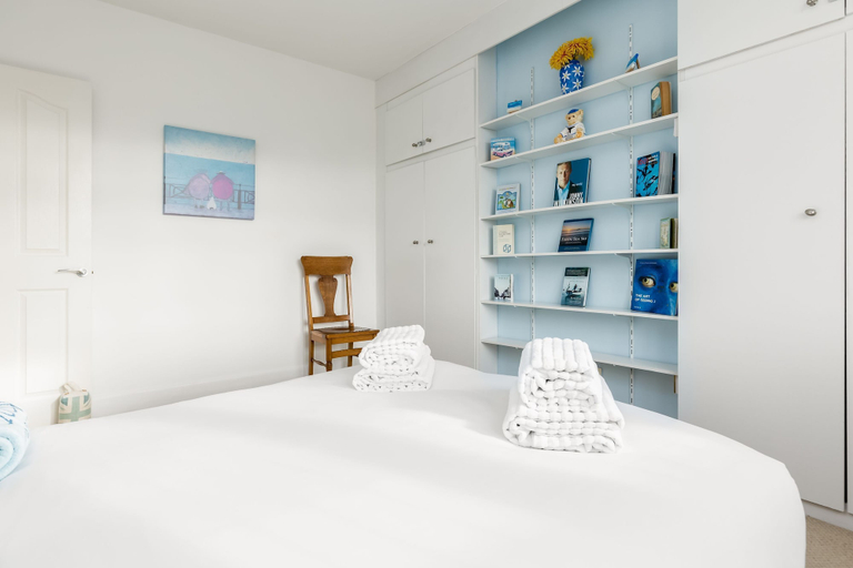 Bedroom 3, Pebbles, Poole