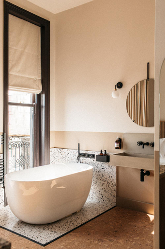 Bathroom 3, Port Hotel Eastbourne, East Sussex
